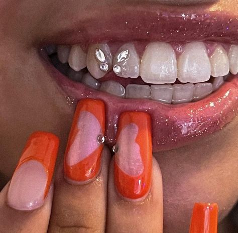 Teeth Gens, Nails Butterfly, Pretty Teeth, Dental Jewelry, Grillz Teeth, Diamond Teeth, Dope Jewelry Accessories, Tooth Gems, Diy Teething