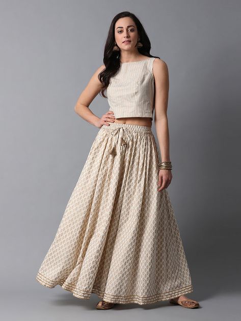 Tops For Long Skirts Indian, Cotton Lehenga Blouse Designs, Top For Skirt Indian, Cotton Long Skirt And Top Indian, Cotton Skirt Top Indian Outfit Casual, Indian Skirt And Top Outfits, Cotton Skirt And Top Indian, Cotton Lehenga Designs, Cotton Skirts Indian