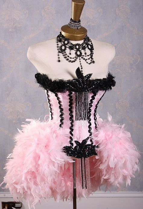 Vintage Burlesque Costume, Pink Burlesque, Cabaret Costumes, Feather Corset, Burlesque Party, Burlesque Fashion, Flamingo Costume, Burlesque Outfit, Showgirl Costume