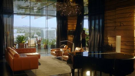 Lucifer Penthouse, Penthouse Ideas, Best Piano, Lucifer Morningstar, Tom Ellis, Penthouse, Cribs, Piano, Dream House