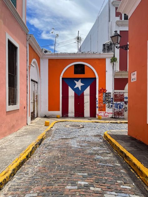 Puerto Rico Street Art, Vintage Puerto Rico Aesthetic, Porta Rico Vacation, Puerto Rico Aesthetic Beach, San Juan Puerto Rico Aesthetic, Boricua Aesthetic, Puerto Rican Aesthetic, Tuff Wallpaper, Pr Aesthetic