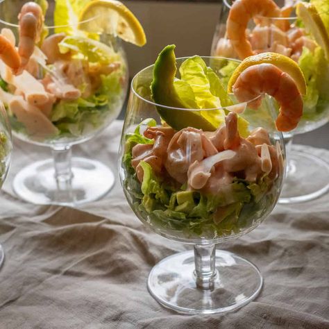 Classic Prawn Cocktail with Avocado Avocado Cocktail, Cooking Avocado, Raw Prawns, Avocado Baby, Prawn Cocktail, Cocktail Sauce, Shrimp Cocktail, Fresh Chives, Civil Wedding