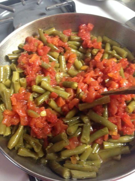 Green Beans Tomatoes Recipes, Stewed Green Beans And Tomatoes, Green Beans With Tomatoes And Onion, Green Beans And Tomatoes Recipes, Canned Italian Green Beans Recipe, Green Beans With Tomatoes, Canned Green Bean Recipes, Green Bean Side Dish Recipes, Recipes With Diced Tomatoes