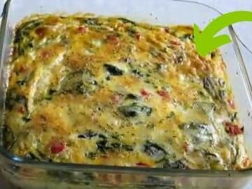 Easy and Healthy Spinach Egg Casserole Eggs Florentine Recipe, Healthy Egg Casserole, Spinach Egg Casserole, Spinach Casserole Recipes, Keto Eggs, Florentine Recipe, Low Carb Breakfast Casserole, Florentines Recipe, Eggs Florentine