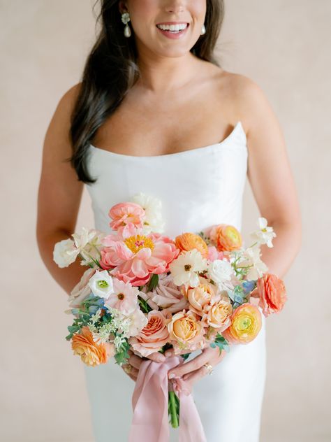 Modern Bridal Bouquets Colorful, Spring Corsage Wedding, Colorful Bridesmaid Bouquet, Bridal Bouquet Wildflower, Wildflower Bridal Bouquets, Modern Bridal Bouquets, Winter Bridal Bouquets, Baby Blue Weddings, Bridal Bouquet Summer