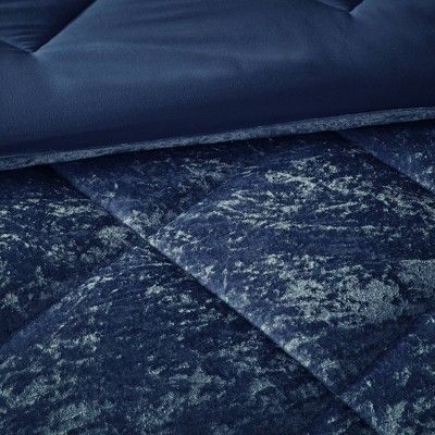 Navy Comforter, Modern Style Bed, Velvet Comforter, Blue Comforter Sets, Velvet Duvet, Crushed Velvet Fabric, Twin Xl Comforter, Fluffy Bedding, Velvet Quilt