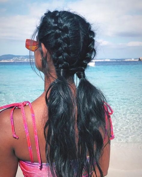 25 Easy Summer Hairstyles You’ll Love - Yz244 Kids Garden Ideas, Hairstyle Generator, Heart Shaped Face Hairstyles, 2024 Hair Trends, Easy Beach Hairstyles, Backyard Kids, Easy Hairdos, Beach Hairstyles For Long Hair, Summer Play