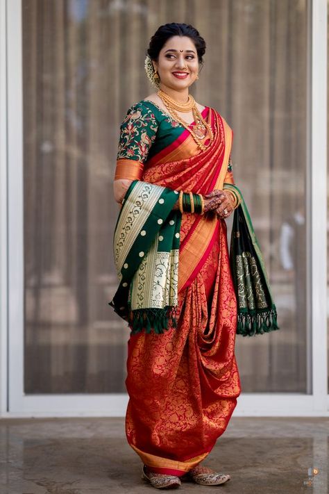 Lovely Nauvari Sarees On Maharashtrian Brides That We Loved! भारतीय दुल्हन संबंधी, Pose Pengantin, Maharashtrian Saree, Marathi Bride, Marathi Wedding, Nauvari Saree, Sari Design, Indian Bridal Sarees, Couple Wedding Dress