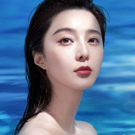 Profile Shoot, Fan Bing Bing, Beauty Motivation, Fan Image, Fan Bingbing, Fan Picture, Desenho Tattoo, Chinese Actress, Body Mods