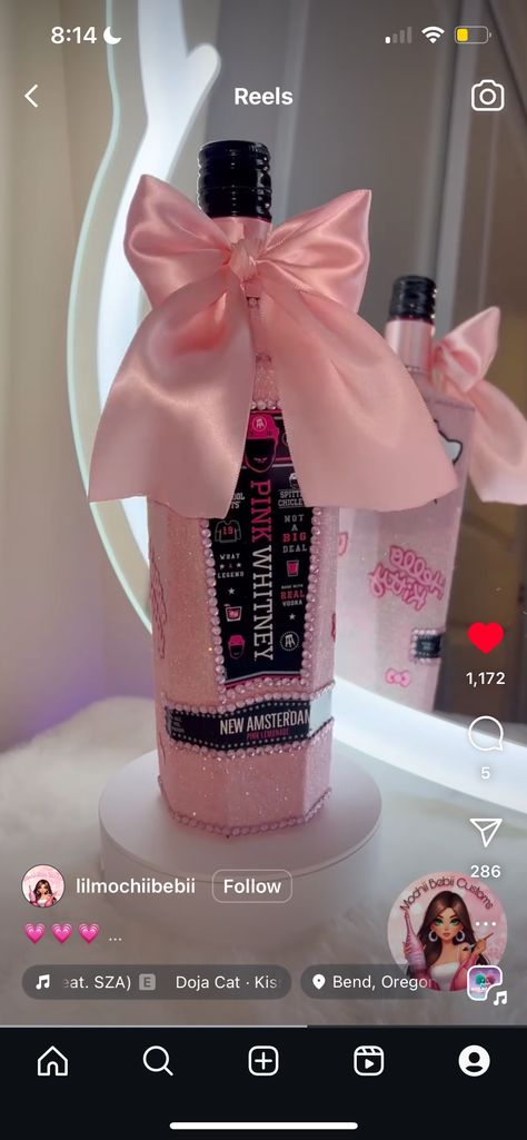 Pink Whitney Glitter Bottle, Pink Whitney Bottle Decorated, Bedazzled Bottle 21st Birthday, Bedazzled Wine Bottle, Decorated Bottles For 21st, Decorated Alcohol Bottles, Bedazzled Bottles, Diy 21st Birthday Gifts, Bejeweled Bottles