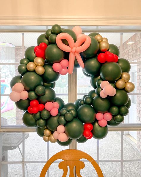 Christmas balloon arch