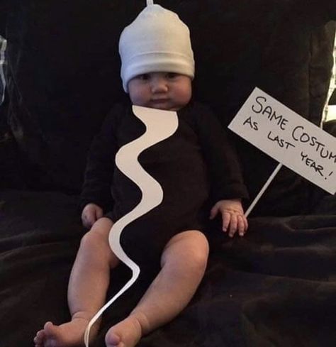 Baby Kostüm, Creative Costumes, Funny Costumes, Fantasias Halloween, 웃긴 사진, Baby Halloween Costumes, Very Funny Pictures, Family Halloween, Baby Costumes