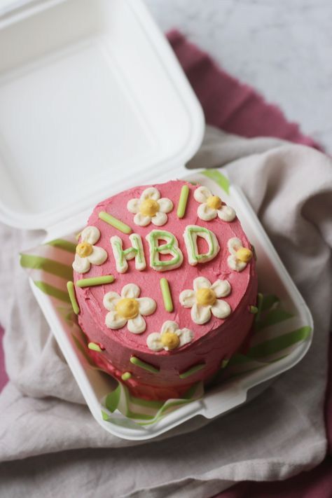 Bento Cake Photography, Bento Cake Recipe, Strawberry Bento Cake Design, Bento Box Cake, Korean Lunch Box Cake Birthday, Korean Lunch Box Cake Aesthetic, Vegan Bento Box Ideas Japanese, Dairy Free Buttercream, Vegan Buttercream