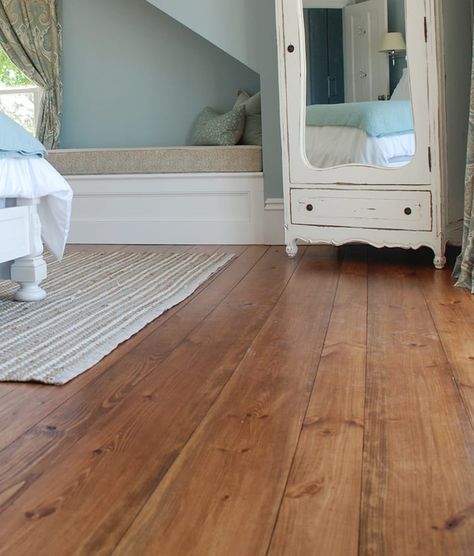 Dark Laminate Flooring, Southern Living Room, Cottage Bunkie, Dark Laminate, Flooring Wide Plank, Wood Flooring Ideas, Reclaimed Oak Flooring, Shiplap Paneling, Red Oak Hardwood Floors