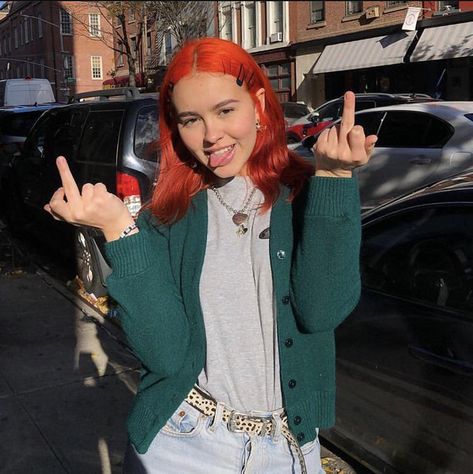 Enya Umanzor Orange Hair, Enya Umanzor, 2000s Streetwear, Indie Aesthetic, Orange Hair, Hair Envy, Grunge Hair, Dressed Down, Red Hair