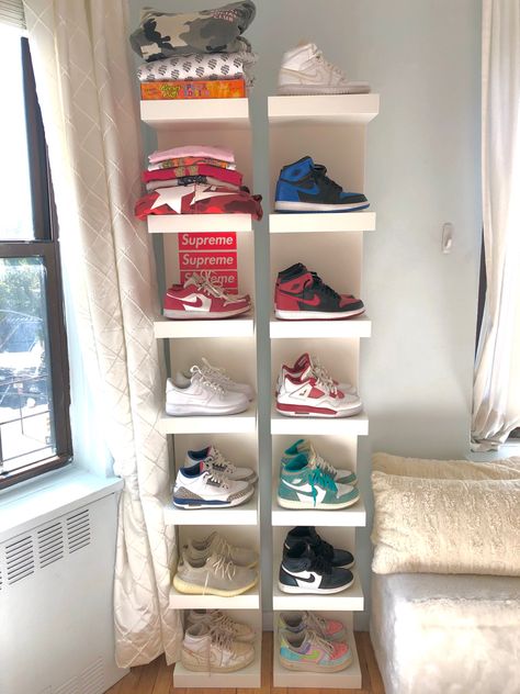 Hypebeast, sneaker head wall. Place To Put Shoes In Bedroom, Jordan Shoe Shelf, Cute Shoe Shelf, Shoe Shelf Bedroom, Jordans Shelf, Room With Shoes On The Wall, Sneaker Shelf Ideas, Aesthetic Shoe Shelf, Shoe Shelf Aesthetic