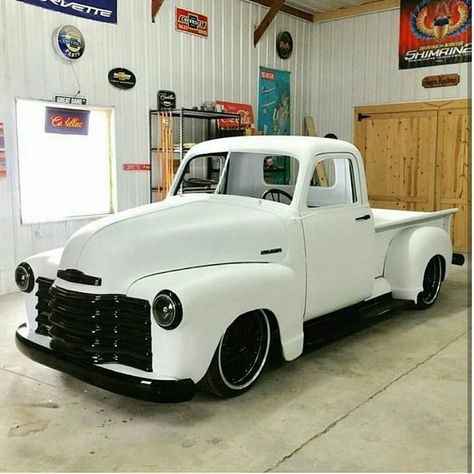 repost via @instarepost20 from @n2trux Bright satin white #47_55 project with gloss black accents. Follow the progress at @hagenkustoms #instarepost20 Chevy 3100, Chevrolet 3100, White Truck, Old Pickup, Old Pickup Trucks, Classic Pickup Trucks, Gm Trucks, Chevy Pickups, Us Cars