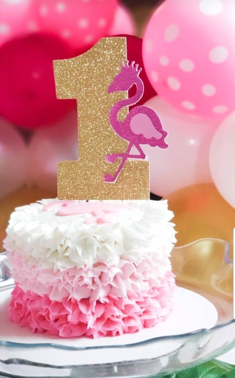 Flamingo 1st Birthday Cake, Flamingo Cake Smash, Flamingo One Year Birthday Party, Flamingo Smash Cake First Birthdays, Flamingo Smash Cake, Flamingo Birthday Party Kids, Flamingo Birthday Theme, Cake Ruffles, Flamingo First Birthday