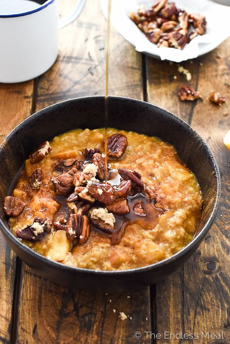 Pecan Crumble, Coconut Oatmeal, Pumpkin Breakfast, Apple Pumpkin, Pumpkin Oatmeal, Maple Pecan, Fall Breakfast, Healthy Pumpkin, Oatmeal Recipes