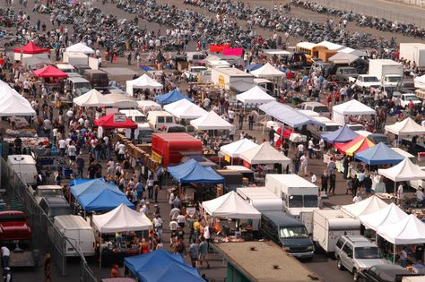 Looking for some of the best deals in the Valley? Join us at the Fresno Fairgrounds’ Flea Market and Swap Meet every Thursday, Saturday and Sunday from 6 a.m. – 2 p.m. You don’t want to miss the great food, entertainment, and amazing bargains! Admission is $1.25 Sundays, and Thursdays and Saturdays are free.  For more information, including booth rental and vendor information, click here: http://bit.ly/2gjossh #deals #swapmeet #FresnoFairgrounds Fresno Fair, Long Beach City, Cellphone Accessories, Swap Meet, So Cal, City College, Online World, Tv Host, Read News