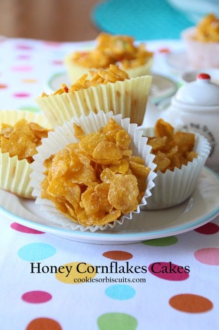 Honey Cornflakes Cakes - also known as Honey Joys.   A simple, quick treat.  Fun to make with kids or make them for a children's party. Honey Cornflakes, Honey Joys, Cornflake Recipes, Cornflake Cookies, Rice Bubbles, Quick Treats, Biscuit Cookies, Cereal Recipes, Sweets Treats