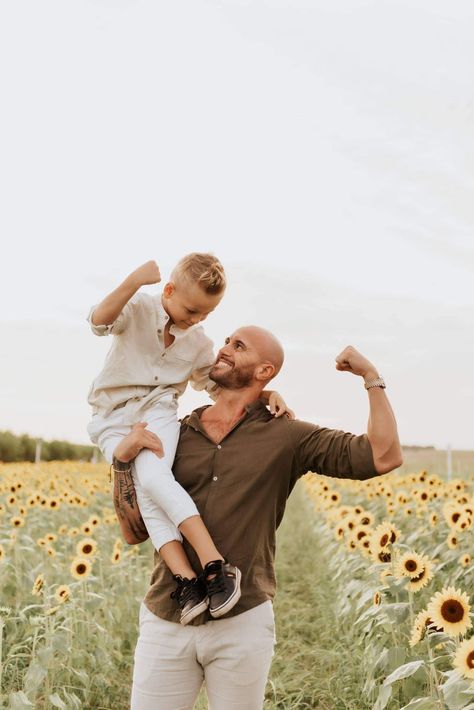 Daddy Son Photoshoot Outdoor, Father And Son Fall Pictures, Father And Me Photography, Father Son Picture Ideas, Father Sons Photoshoot, Dad And 3 Kids Photoshoot, Single Dad Photoshoot, Father Son Poses Photo Shoot, Father And Son Photoshoot Ideas