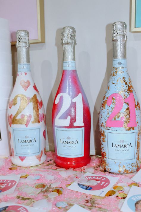 21st Birthday Crafts, Gifts For 21st Birthday, Painted Champagne Bottles, 21st Birthday Shot Book, 21st Birthday Basket, Custom Champagne Bottle, 21st Birthday Themes, Birthday Champagne, 21st Birthday Sign