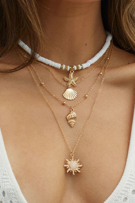 Shop the South Pacific Shell Starfish Multi-Layer Necklace Gold | Selfie Leslie Outer Banks Inspired Jewelry, Boho Gold Jewelry, Gold Summer Jewelry, Summer Necklace Ideas, Clay Beads Necklace, Layered Necklaces Gold, Dress And Sandals, Clay Bead Necklace, Pretty Jewelry Necklaces