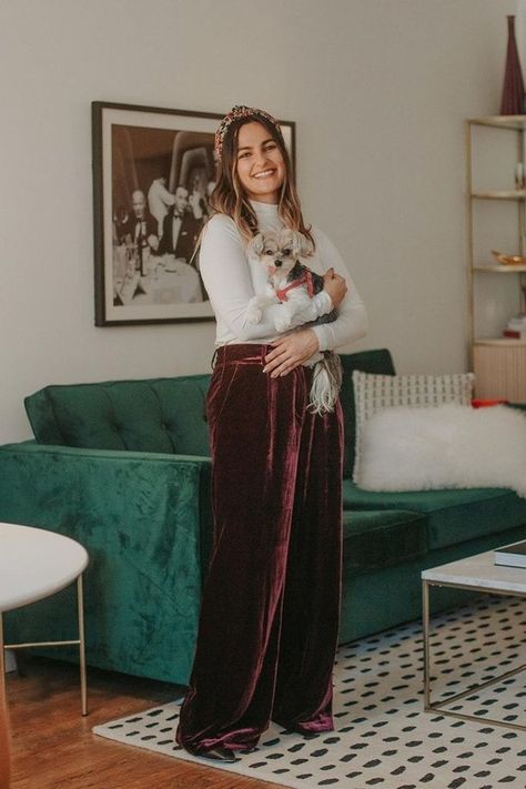 Velvet Pants Outfit Party, Velvet Pants Outfit Winter, Velvet Pants Outfit, Wide Leg Velvet Pants, Wear A Headband, Velvet Wide Leg Pants, Trendy Christmas Outfits, Wide Leg Pants Outfit, Winter Pants Outfit