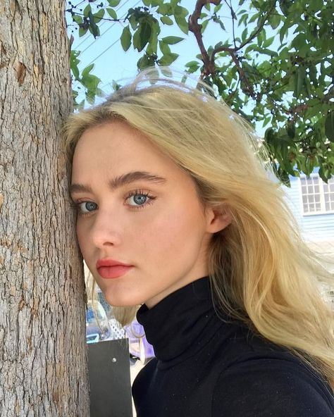 Kathryn Love Newton, Kathryn Newton, Tape In Hair Extensions, Grunge Hair, The Society, Platinum Blonde, Girls Makeup, Character Inspo, Human Hair Extensions