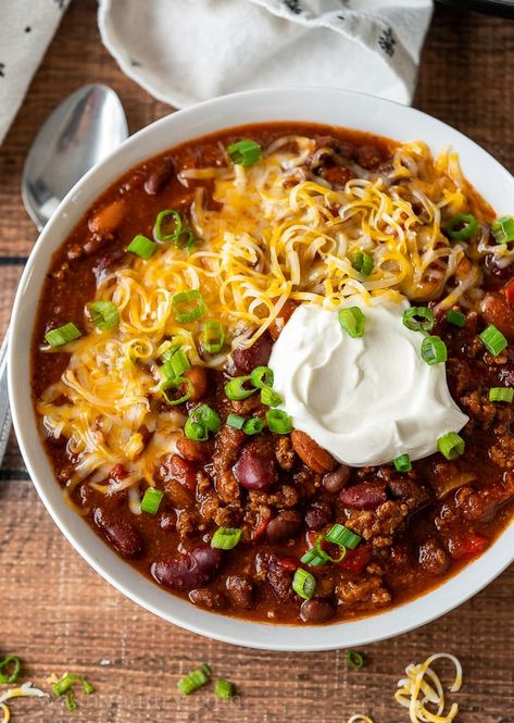 Instant Pot Chili Recipe Chili Recipe Beef, Chili Recipe Instant Pot, Easy Instant Pot Chili, Instant Pot Chili Recipe, Sweet Patato, Fall Chili, Best Pressure Cooker Recipes, Instant Pot Chili, Beans And Tomatoes