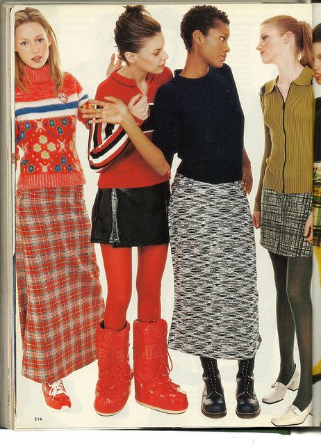 Seventeen Magazine, August 1996- I've never forgotten the outfit on the left. Pinning on behalf of my wishful 18yo self. 90s Teen Fashion, Stacey Dash, Juergen Teller, Early 2000s Fashion, Fashion 90s, Seventeen Magazine, 1990s Fashion, 90s Fashion Outfits, Linda Evangelista