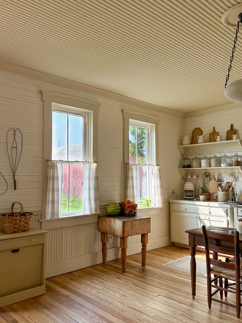 Victorian Farmhouse Kitchen Paint Colors - Midcounty Journal 1850s Farmhouse Kitchen, 1800s Victorian Home, 1890s Farmhouse Interior, 1940s Farmhouse Kitchen, Edwardian Farmhouse, 1800s Kitchen Farmhouse, 1920s Farmhouse Kitchen, 1800s Farmhouse Interior, Ceiling Kitchen