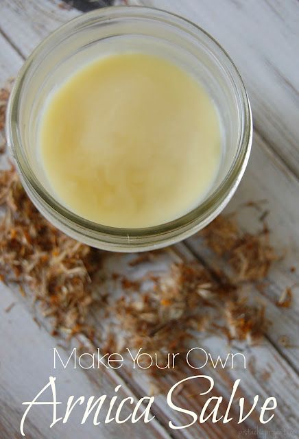 Herbal Salve Recipes, Pain Relief Salve, Arnica Salve, Arnica Cream, Ancient Remedies, Cannibis Recipes, Herbal Remedies Recipes, Salve Recipes, Herbal Salves