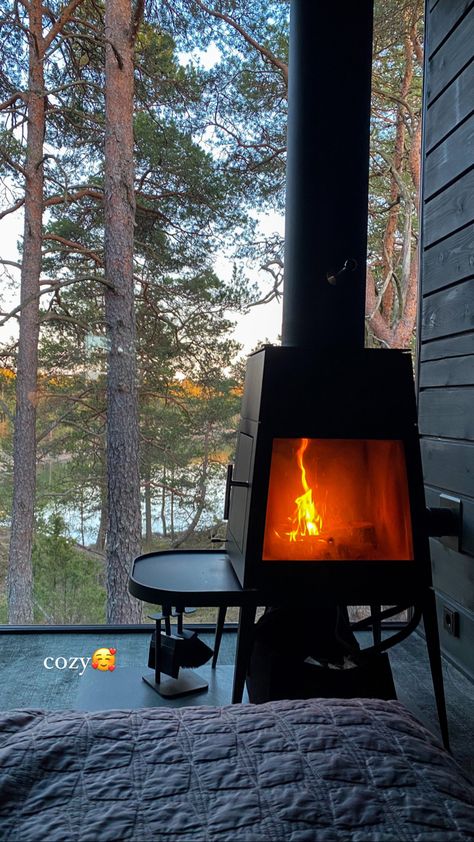 Fireplace, cozy evening, cozy aesthetic, hotel room with fireplace, archipelago hotel, sustainable hotel Aesthetic Hotel Room, Sustainable Hotel, Fireplace Cozy, Aesthetic Hotel, Winter Room, Winter Resort, Room With Fireplace, Cozy Evening, Winter Festival