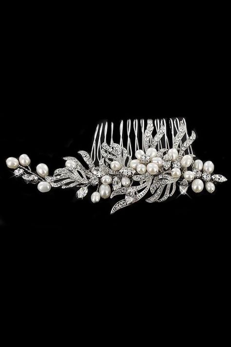 Beautiful diamond hair clip a great alternative to a veil or tiara Vintage Headwear, Pearl Bridal Comb, Bridal Hair Combs Pearl, Silver Hair Comb, Pearl Hair Combs, Bridal Headwear, Bridal Comb, Hair Comb Wedding, Bridal Hair Comb