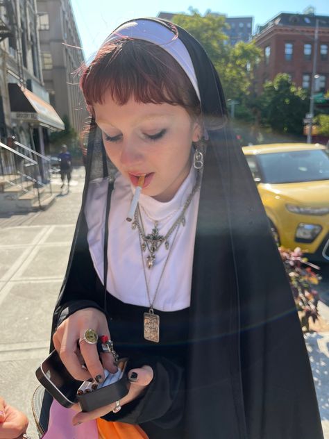 Catholic Inspired Fashion, Catholiccore Aesthetic, Dark Nun Aesthetic, Catholic Fashion Aesthetic, Nun Costume Aesthetic, Nun Lifestyle, Virgin Mary Halloween Costume, Catholic Priest Aesthetic, Priest Reference