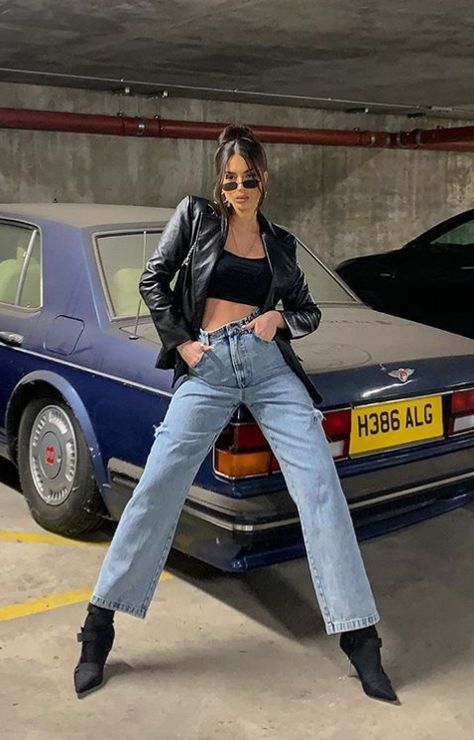 Trolly Photoshoot Ideas, Car Lot Photoshoot, Cargo Photoshoot, Garage Shoot Photography, Street Fashion Photography Poses Women, Parking Photoshoot Ideas, Car Garage Photoshoot Ideas, Parking Garage Photoshoot With Car, Parking Garage Photoshoot Outfit Ideas