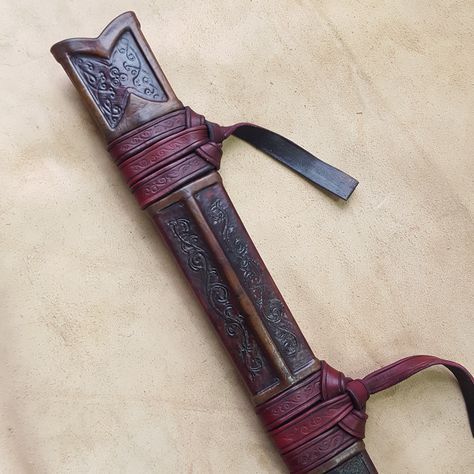 Scabbard made for a type XVa longsword. Longsword Scabbard, Scabbard Design, Norse Armor, Matchbook Art, Swords Medieval, Cool Swords, Leather Art, Knife Sheath, Medieval Art