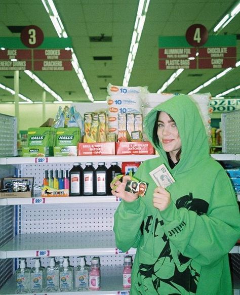 Billie Smiling, Billie Aesthetic, Canvas Pictures, Bad Guy, Favorite Person, Billie Eilish, Plastic Bag, Love Of My Life, Fanfiction