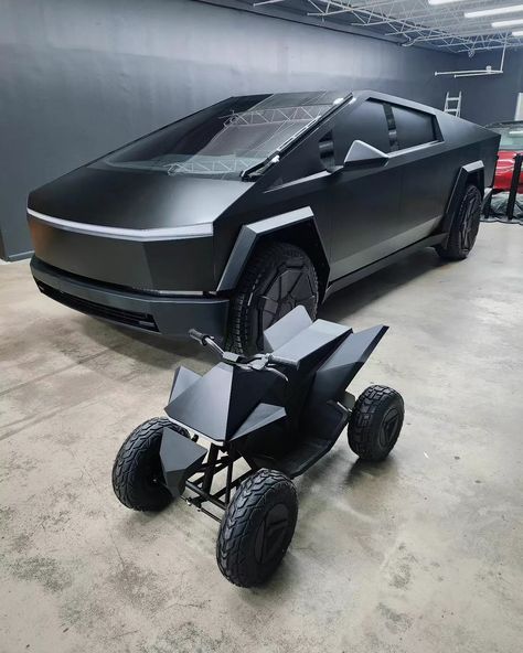 Tesla Cybertruck Aesthetic, Custom Cybertruck, Black Cybertruck, Blacked Out Cars, Wealthy Lifestyle Luxury, Tesla Wheels, Matte Black Cars, Rap News, Bbq Dry Rub