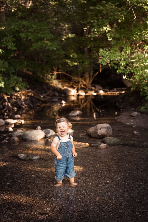 Lake Mini Session Ideas, 2 Year Photo Shoot Boy, Summer Creek Family Photos, Creek Mini Sessions, Creek Mini Sessions Family, Family Photos Creek, Creek Family Photoshoot, Spring Mini Session Ideas, Creek Photoshoot Kids