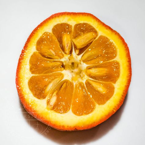 Seville (Bitter) Orange - A Complete Culinary Guide Alkaline Fruits, Sour Orange, Foraging Recipes, Orange Muffins, Sour Fruit, Bergamot Orange, Cuban Recipes, Grey Tea, Earl Grey Tea