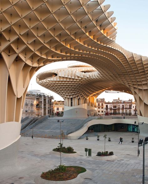 Metropol Parasol, Seville - Jürgen Mayer  | Arquitectura Viva Futuristic Architecture, Metropol Parasol, St James' Park, Minimalist Architecture, Construction Process, Spain And Portugal, Water Tower, Next Stop, Design Museum