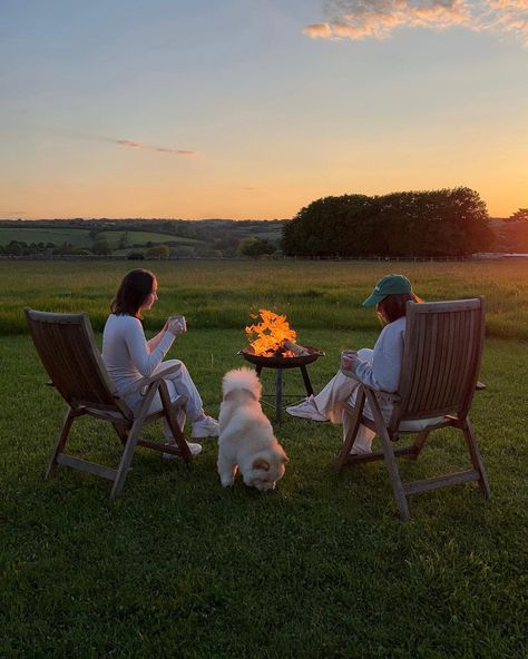 Kristina Krechina on Instagram: “the picture vs the moment 🏕 spend long weekend at a beautiful cabin at a farm with friends, it was straight out of my summer pinterest…” Pins