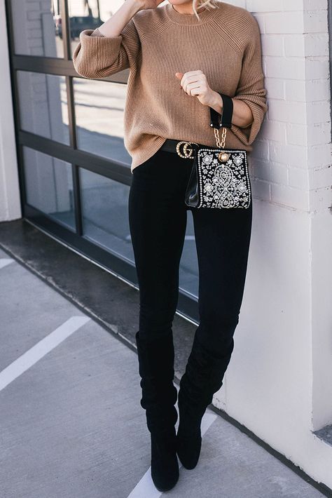 Chic Fall Outfit Idea | Camel Sweater, Black Jeans and Slouchy Boots Camel Sweater Outfit, Black Jeans Outfit Fall, Black Denim Outfit, Jeans Boots Outfit, Camel Sweater, Ripped Jeggings, Jeans Outfit Winter, Jeans Outfit Fall, Look Jean