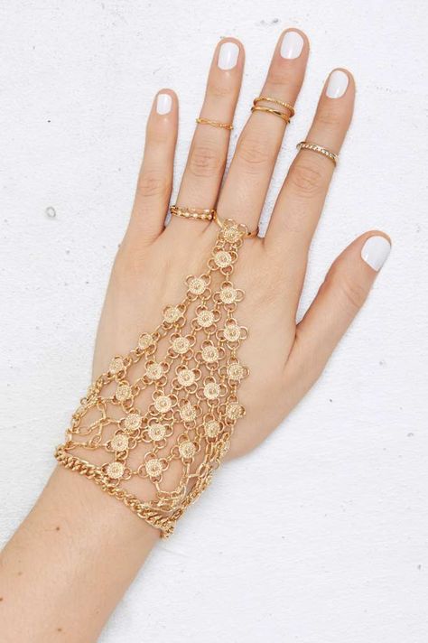 Hand chain jewelry