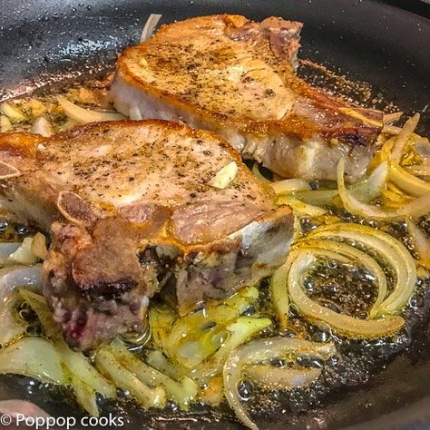 Quick Pork Chops, Paleo Pork Chops, Pork Chops Recipes, Baked Stuffed Pork Chops, Pork Chops Bone In, Center Cut Pork Chops, Garlic Pork, Steak And Onions, Paleo Pork