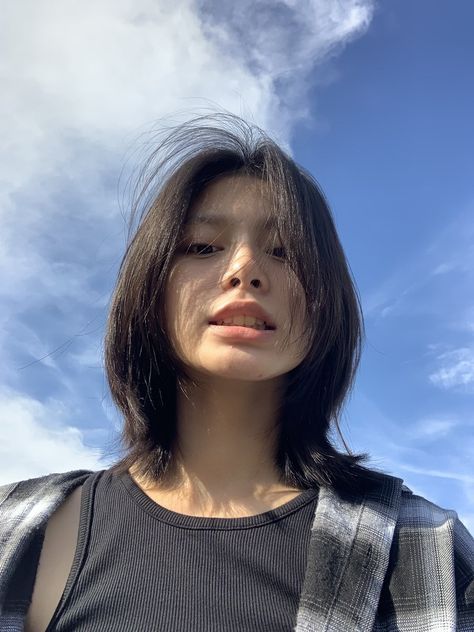 Short Hair Tomboy, Hair Curling Tips, Men Hair Color, Asian Short Hair, Hair Inspiration Short, Shot Hair Styles, Haircuts Straight Hair, Cut My Hair, Aesthetic Hair