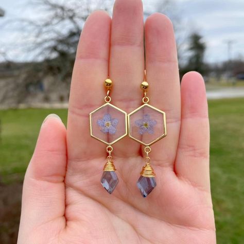 Look what I just found on Depop 🙌 https://depop.app.link/8OC5FCRgDob Resin Earrings Cute, Cute Resin Dangle Jewelry, Handmade Artsy Resin Earrings, Resin Jewellery Ideas, Nature-inspired Resin Jewelry, Uv Resin Ideas, Resin Earrings Ideas, Handmade Resin Jewelry Nature-inspired, Diy Hair Accessories Tutorial